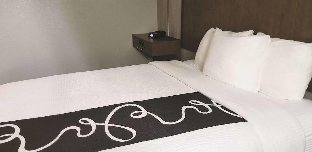 La Quinta By Wyndham Anchorage Airport Hotel Ngoại thất bức ảnh