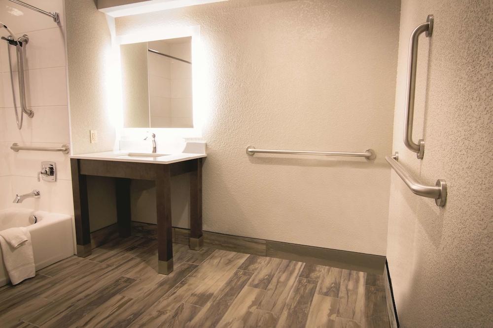 La Quinta By Wyndham Anchorage Airport Hotel Ngoại thất bức ảnh