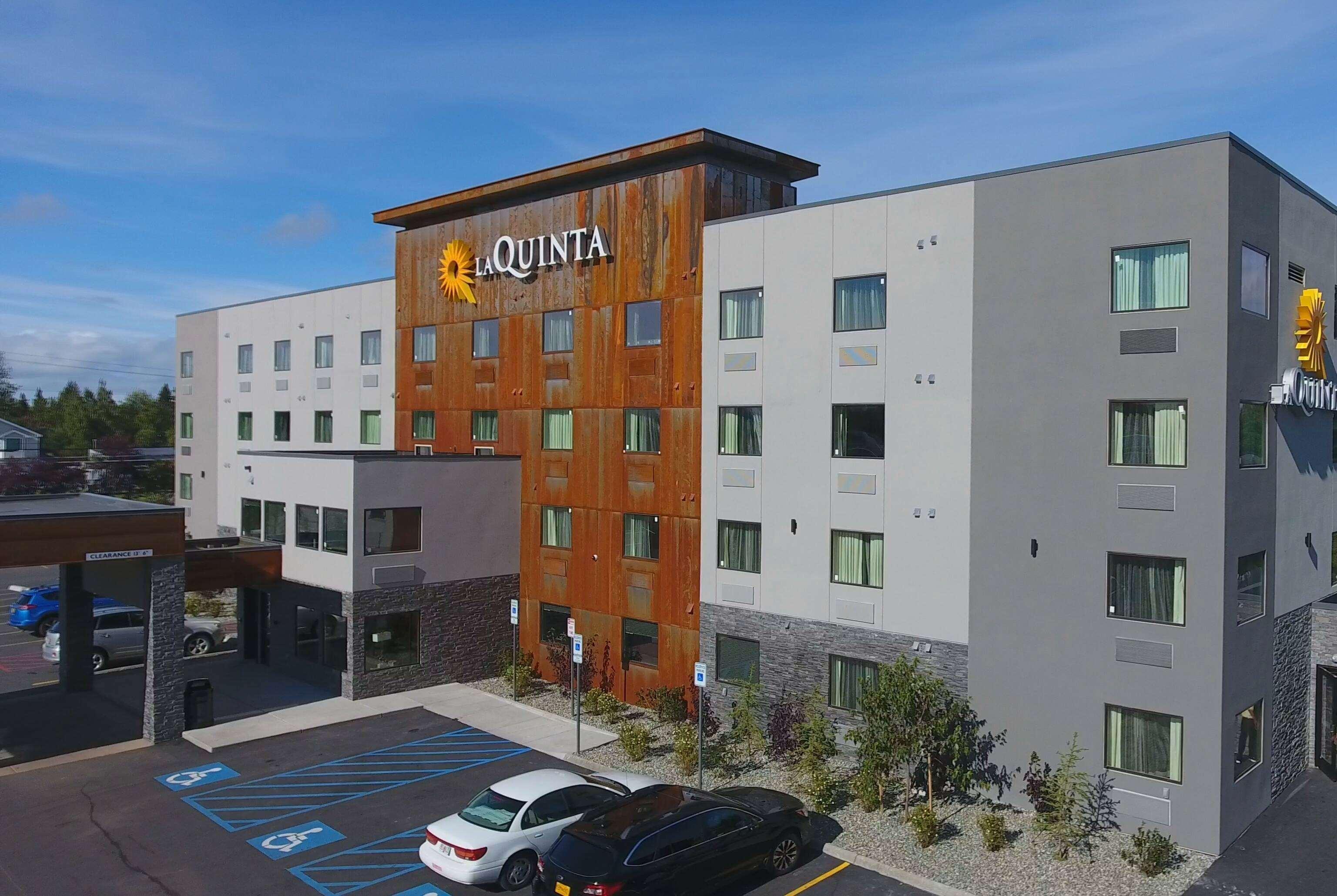 La Quinta By Wyndham Anchorage Airport Hotel Ngoại thất bức ảnh