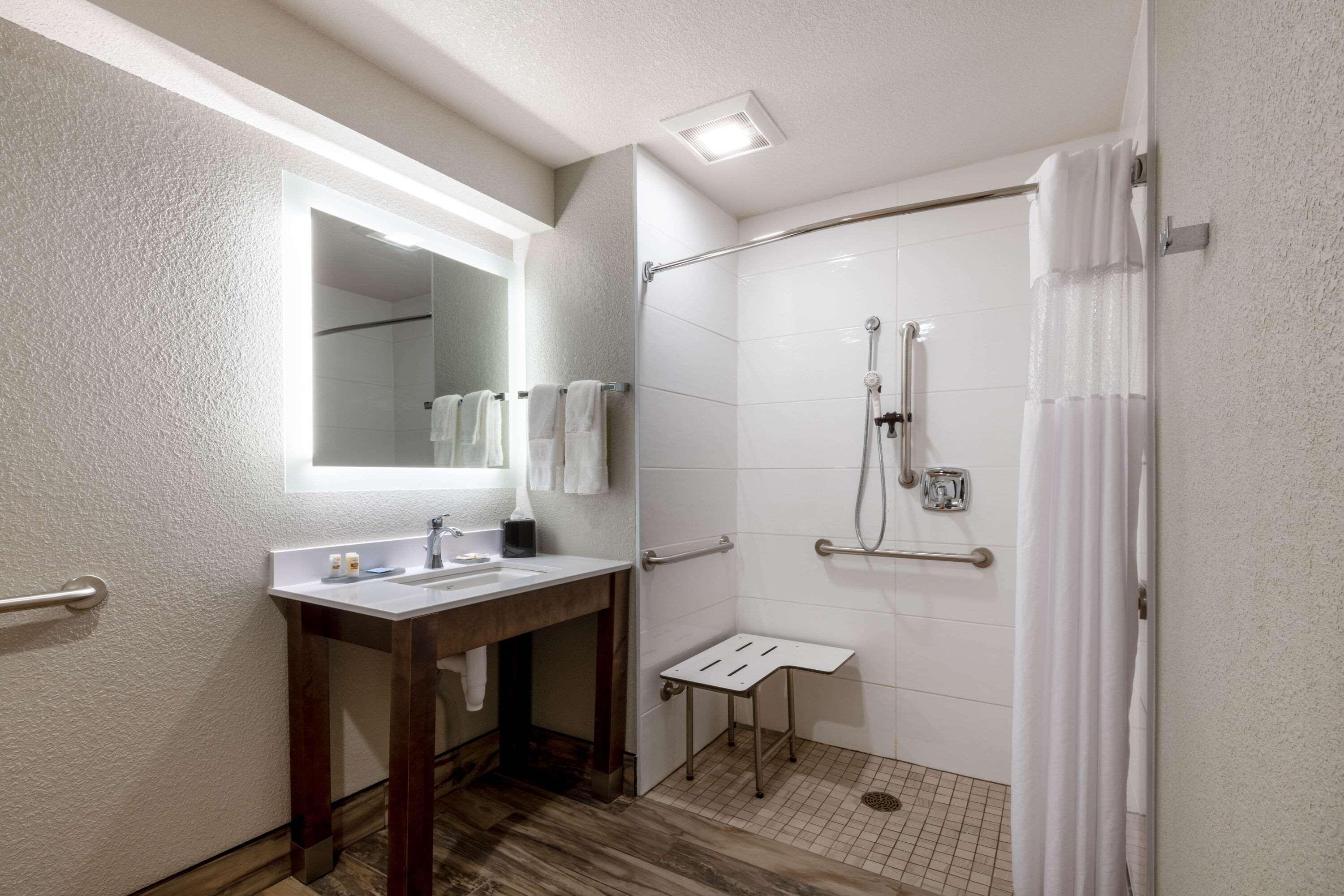 La Quinta By Wyndham Anchorage Airport Hotel Ngoại thất bức ảnh