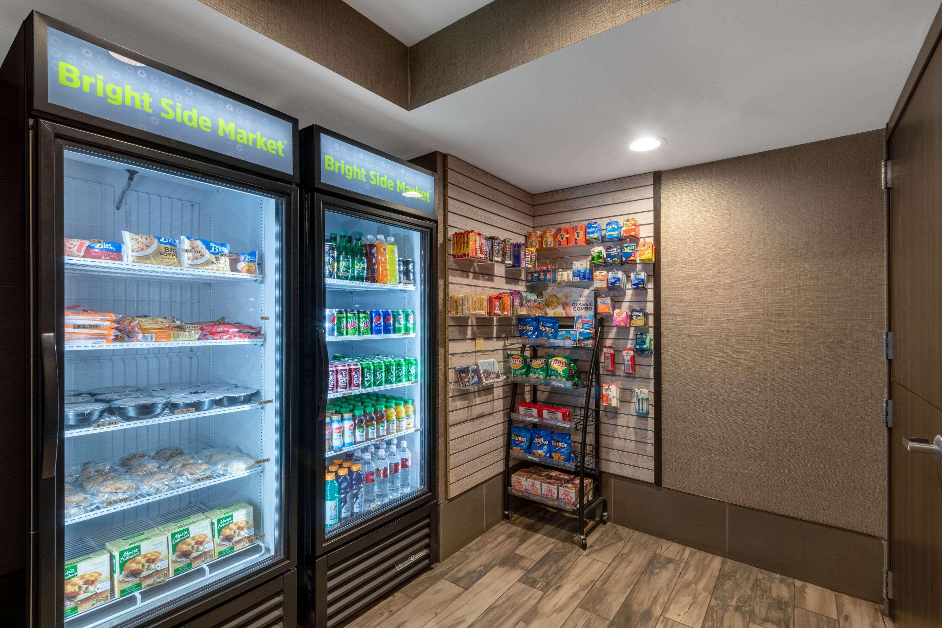 La Quinta By Wyndham Anchorage Airport Hotel Ngoại thất bức ảnh