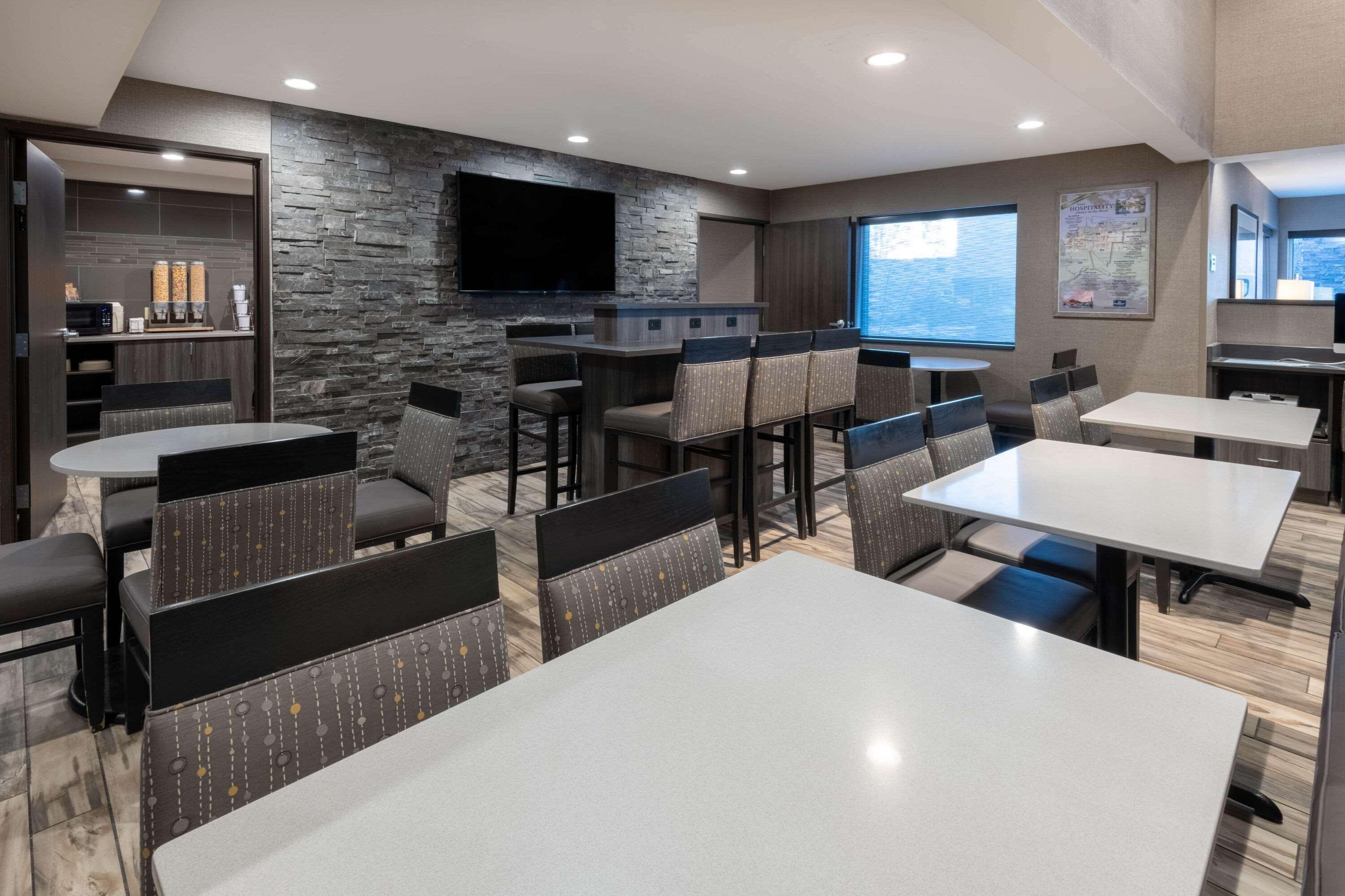 La Quinta By Wyndham Anchorage Airport Hotel Ngoại thất bức ảnh