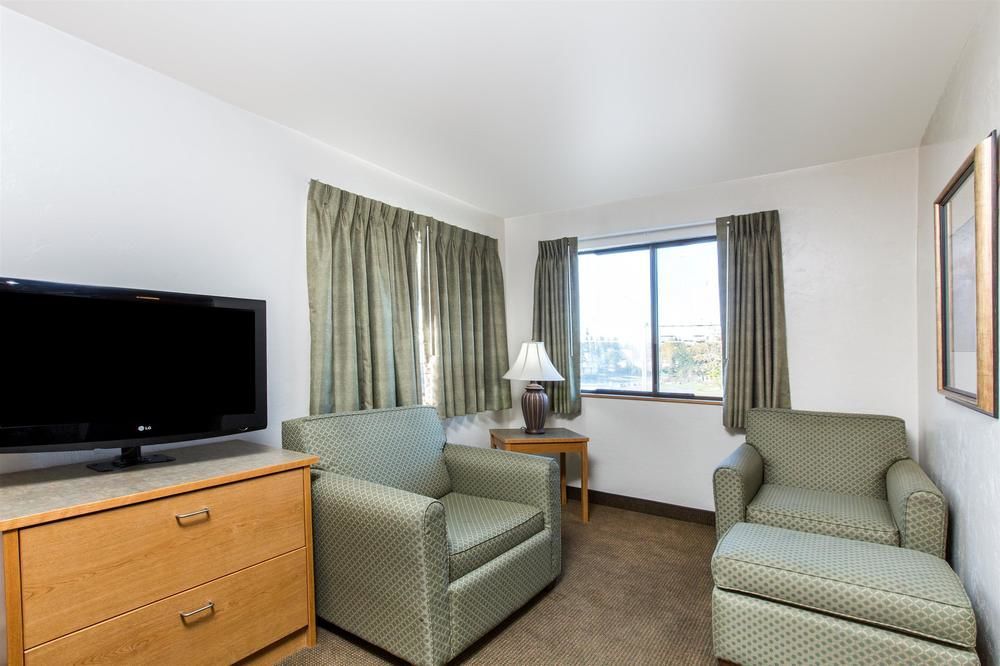 La Quinta By Wyndham Anchorage Airport Hotel Ngoại thất bức ảnh
